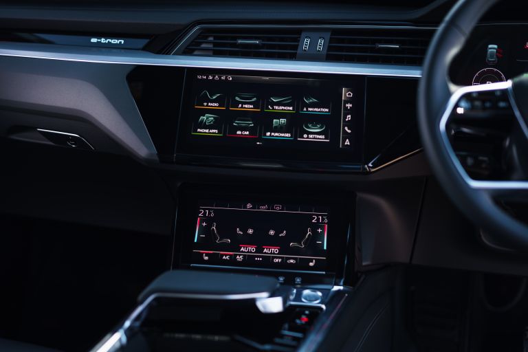 2020 Audi e-tron Sportback - UK version 602278
