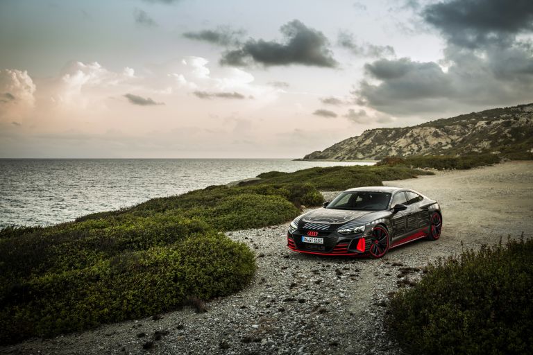 2020 Audi RS e-tron GT prototype 608557