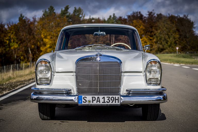 1961 Mercedes-Benz 300 SE ( W112 ) Tailfin 610509