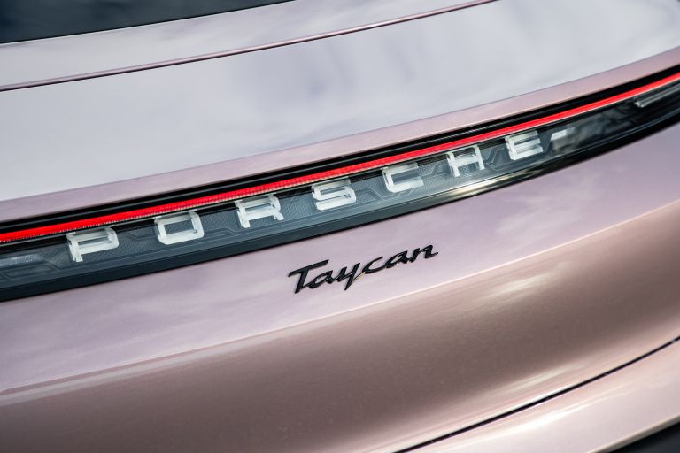 2021 Porsche Taycan 617339