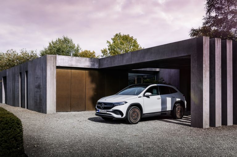 2021 Mercedes-Benz EQA 617518