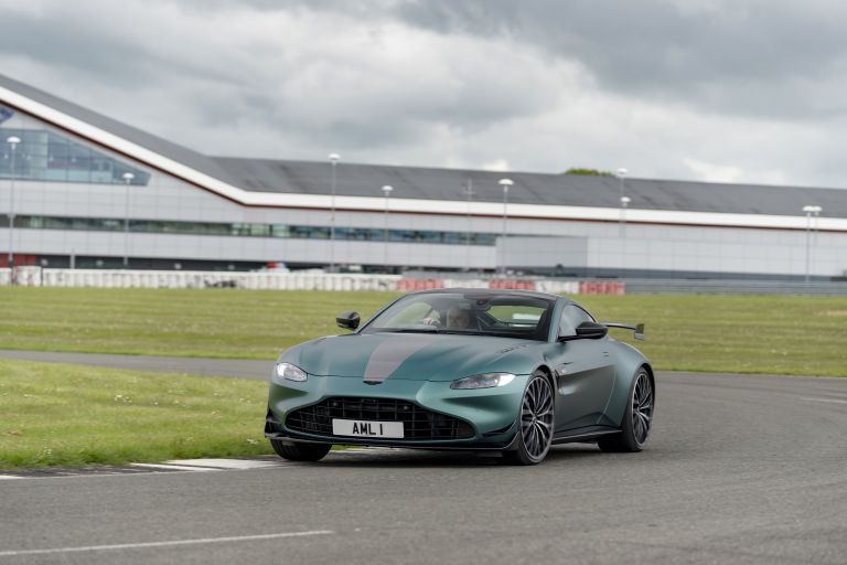 2021 Aston Martin Vantage F1 Edition 636574