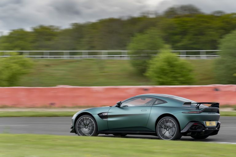 2021 Aston Martin Vantage F1 Edition 636578