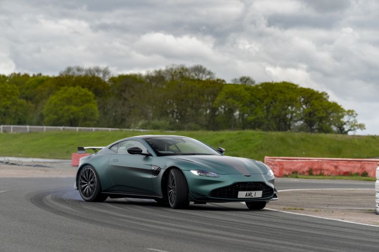 2021 Aston Martin Vantage F1 Edition 636586