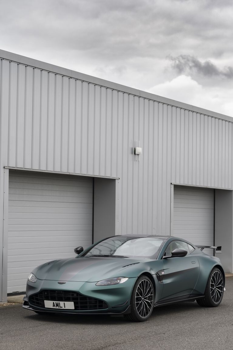 2021 Aston Martin Vantage F1 Edition 636598