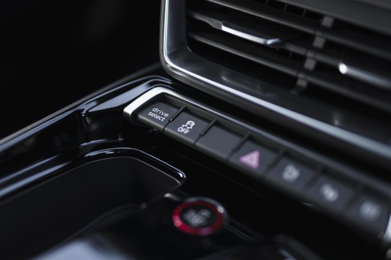 2021 Audi RS e-tron GT - UK version 631953
