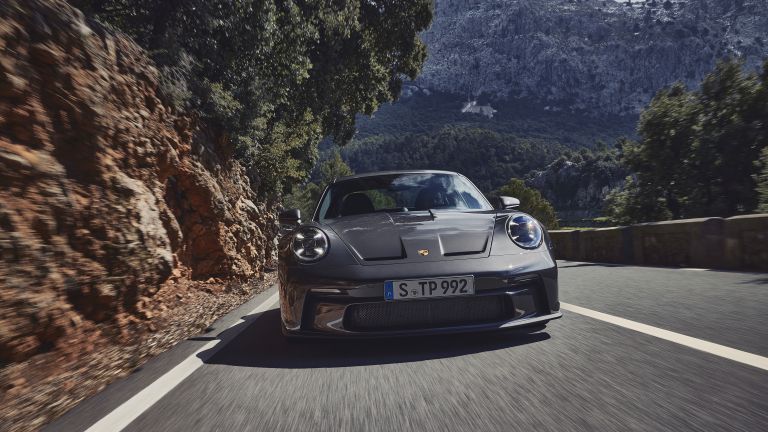 2021 Porsche 911 ( 992 ) GT3 with Touring package 635598