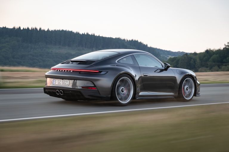 2021 Porsche 911 ( 992 ) GT3 with Touring package 636724