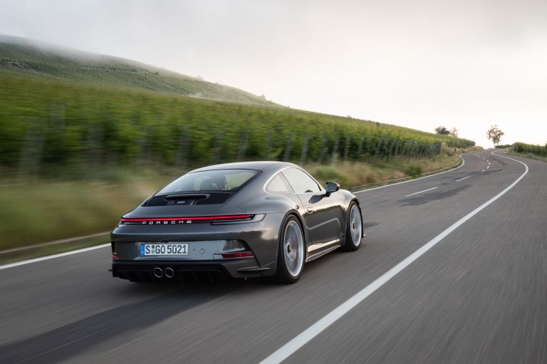 2021 Porsche 911 ( 992 ) GT3 with Touring package 636736
