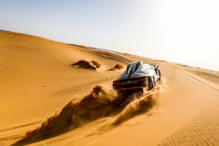 2022 Audi RS Q e-tron Dakar Rally 643750