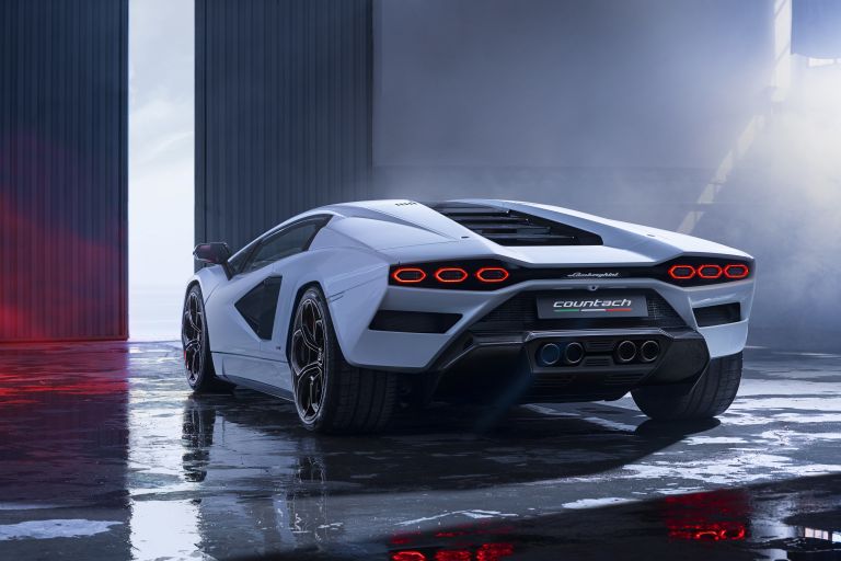 2022 Lamborghini Countach LPI 800-4 639796