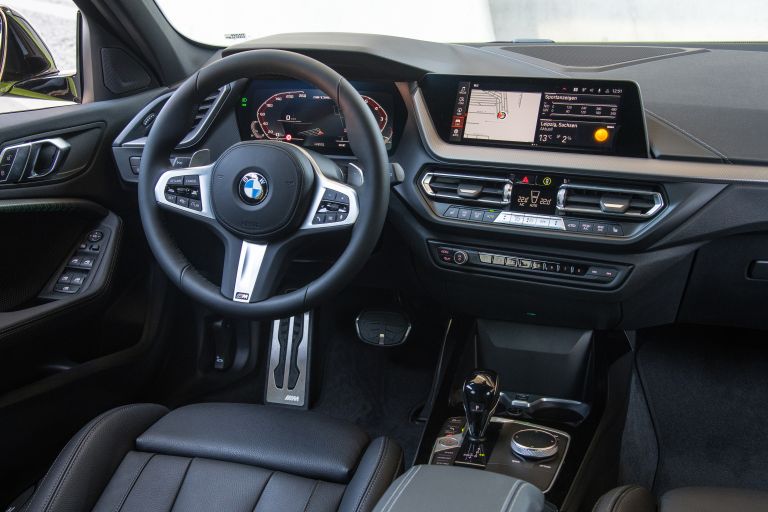 2022 BMW M135i xDrive 673467