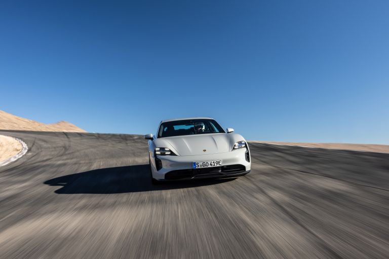 2022 Porsche Taycan GTS 652685