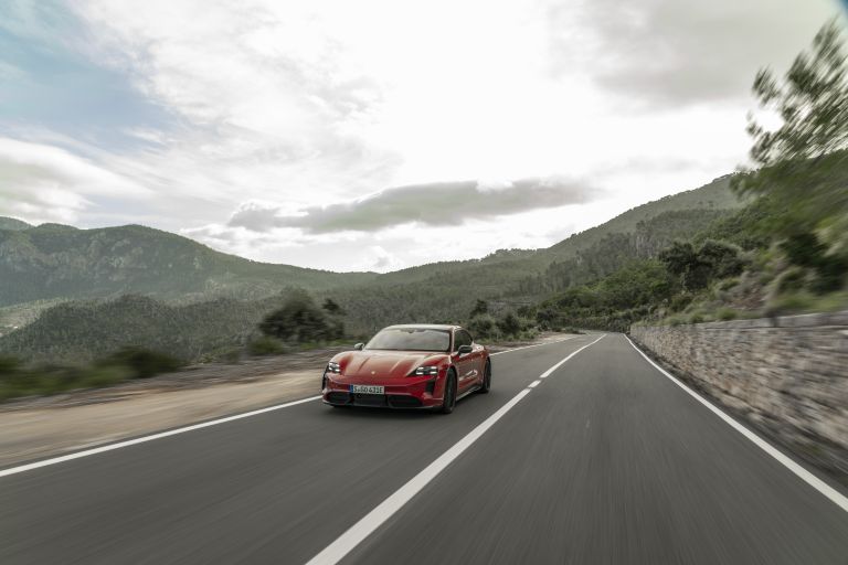 2022 Porsche Taycan GTS Sport Turismo 652815