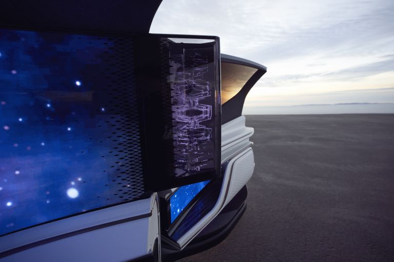 2022 Cadillac InnerSpace Autonomous concept 658102