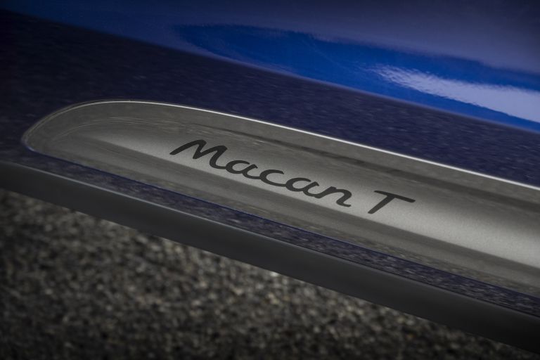 2022 Porsche Macan T 668292