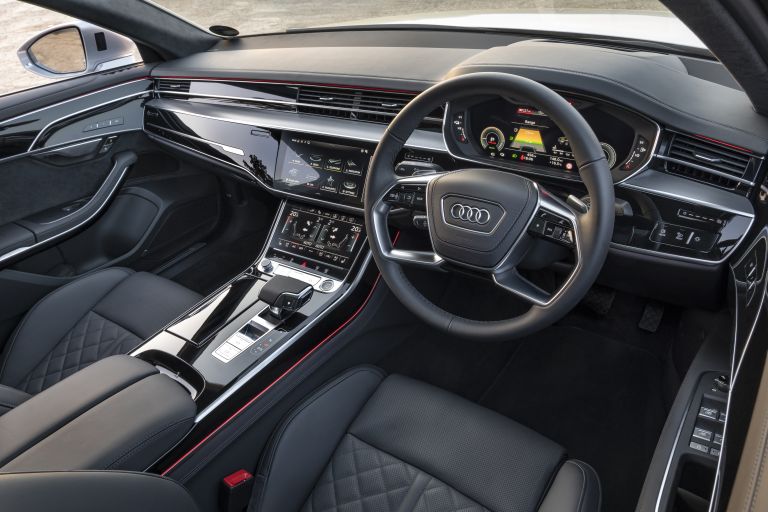 2022 Audi A8 L 60 TFSI e - UK version 669624