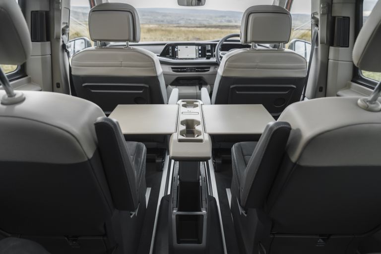 2022 Volkswagen Multivan - UK version 673950
