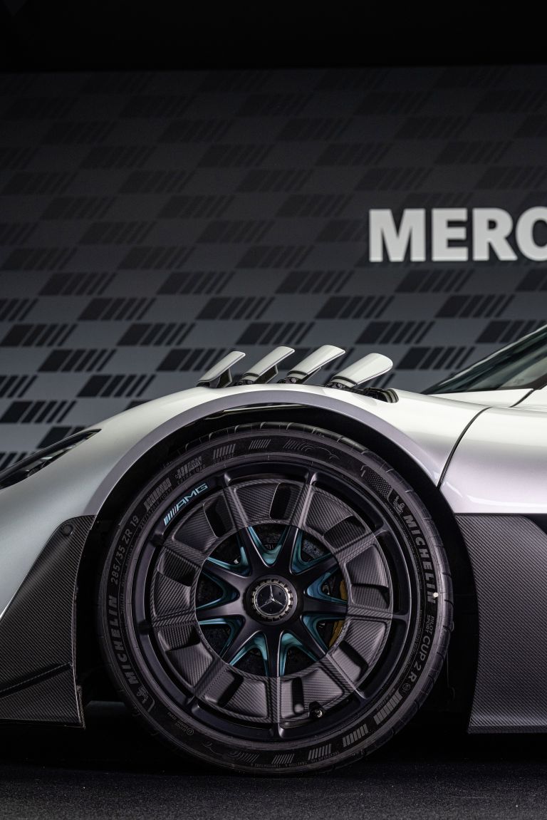 2023 Mercedes-AMG One 677417