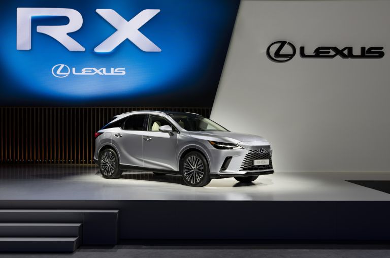 2023 Lexus RX 450h+ 677516