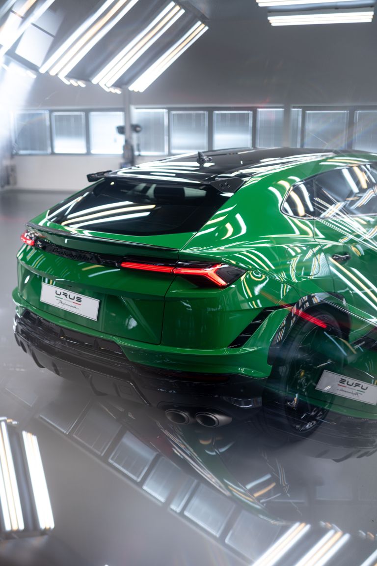 2023 Lamborghini Urus Performante 683628