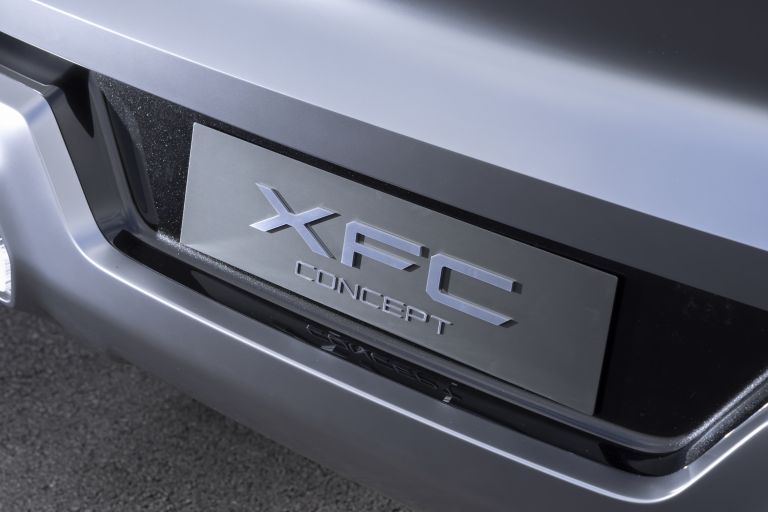 2022 Mitsubishi XFC concept 692330