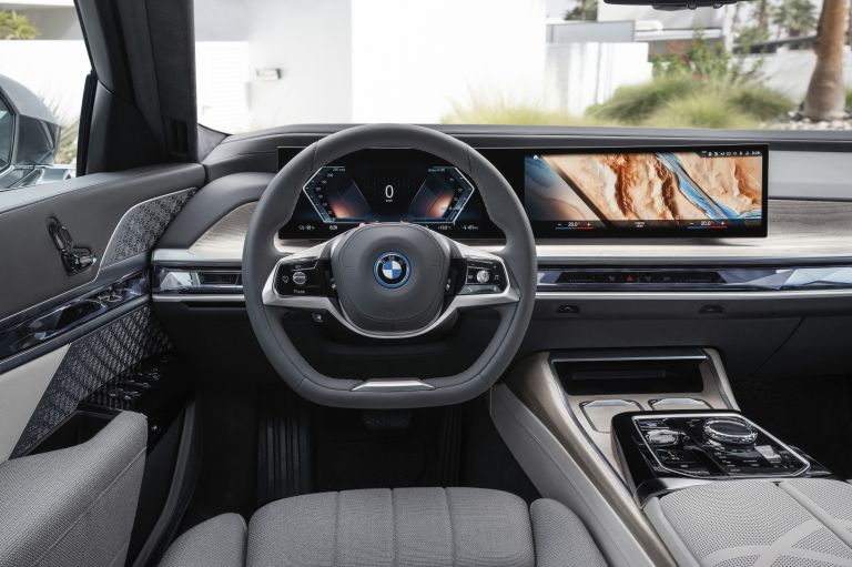2023 BMW i7 ( G70 ) xDrive60 - USA version 695391