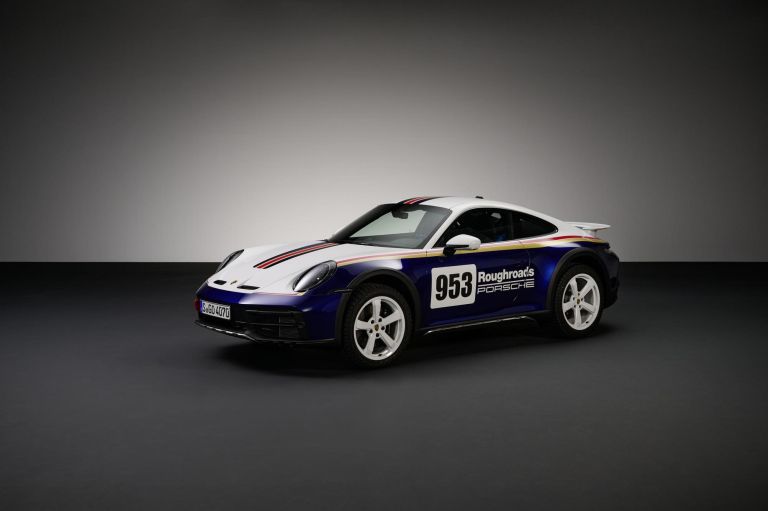2023 Porsche 911 ( 992 ) Dakar Rallye Design Package 711354