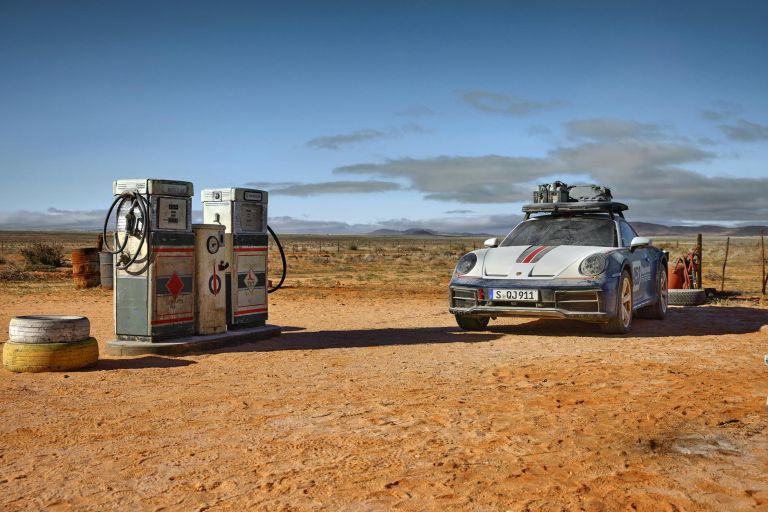 2023 Porsche 911 ( 992 ) Dakar Rallye Design Package 711418
