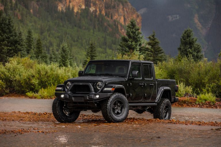 2024 Jeep Gladiator Willys with upfit package by AEV 735220