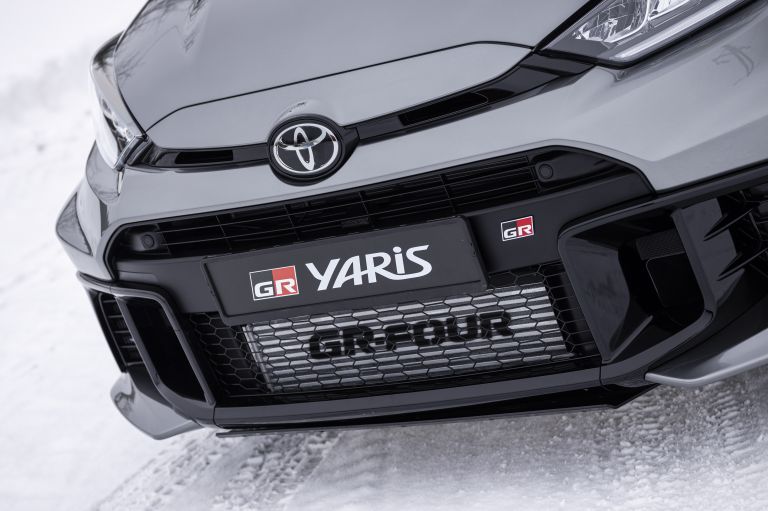 2024 Toyota GR Yaris 754875
