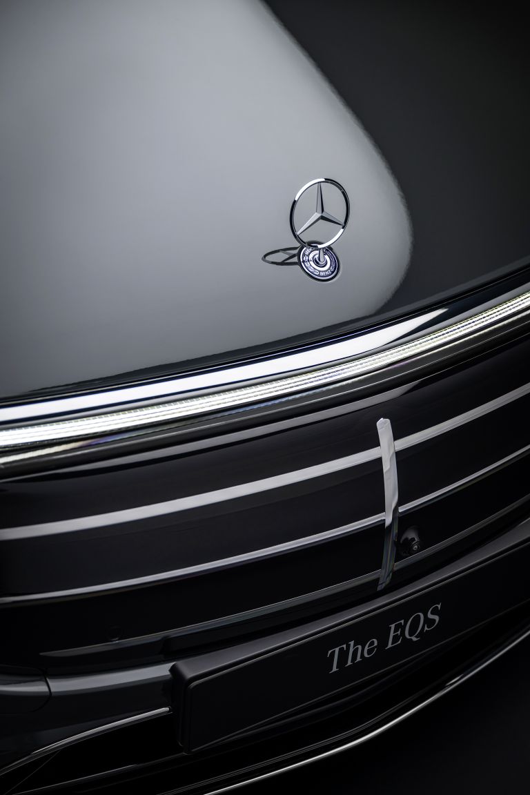 2025 Mercedes-Benz EQS 759902