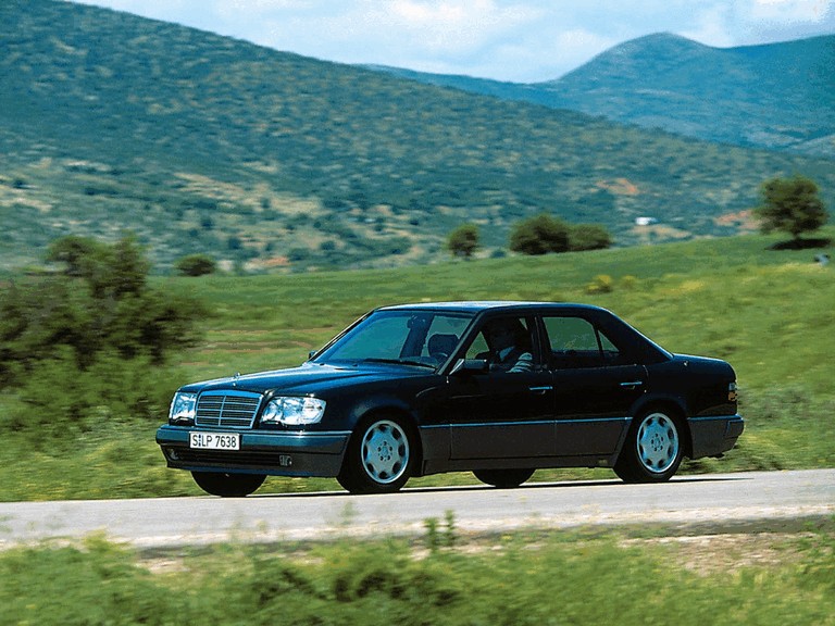 1993 Mercedes-Benz E500 ( W124 ) 243578
