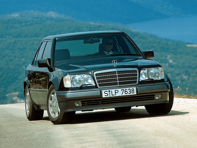 1993 Mercedes-Benz E500 ( W124 ) 243581