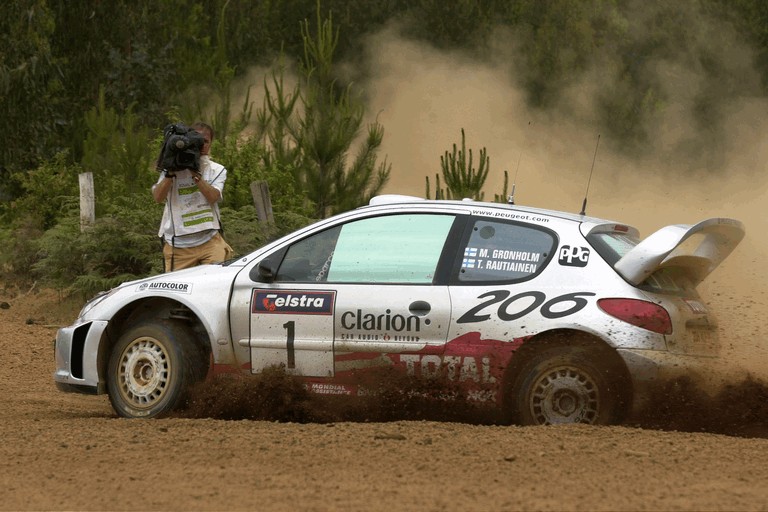 2001 Peugeot 206 WRC 245586