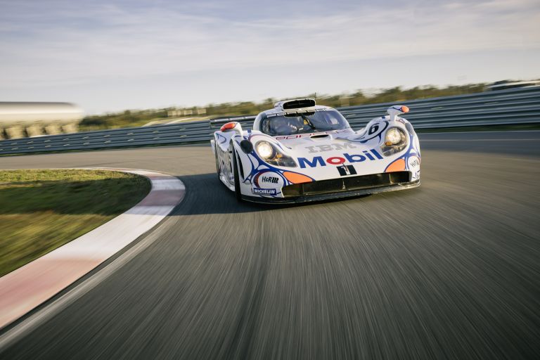 1998 Porsche 911 ( 996 ) GT1 race car 723085