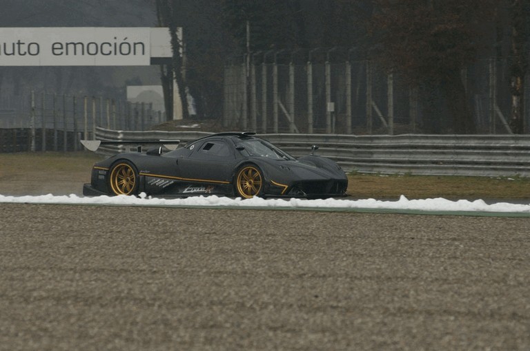 2009 Pagani Zonda R - track debut on Monza circuit 248521