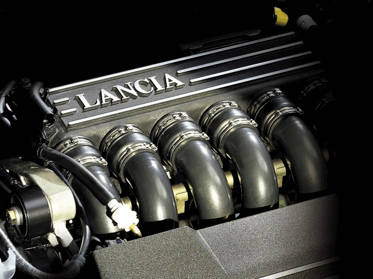2002 Lancia Thesis 198562