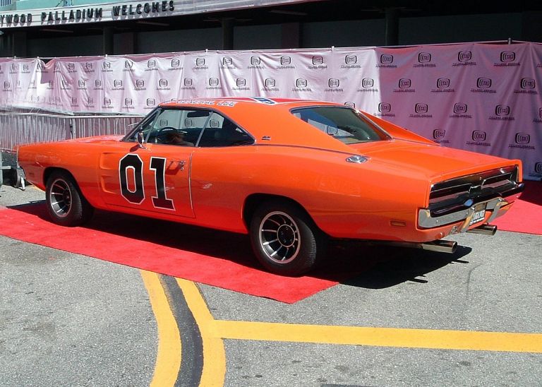 1969 Dodge Charger ( Dukes of Hazzard - General Lee ) 530289