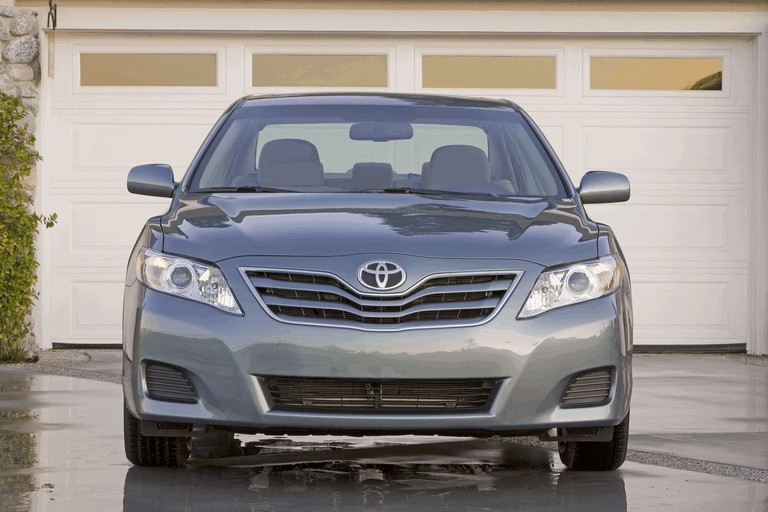 2010 Toyota Camry LE 259491