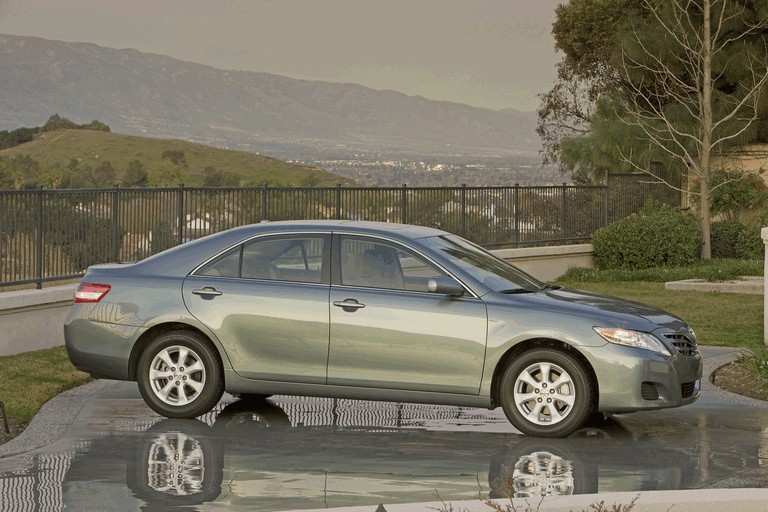 2010 Toyota Camry LE 259493