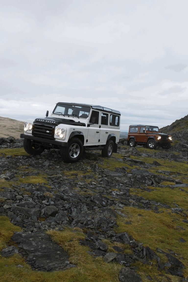 2009 Land Rover Defender Limited Edition Fire 259691