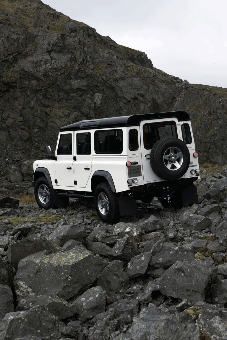 2009 Land Rover Defender Limited Edition Ice 259699