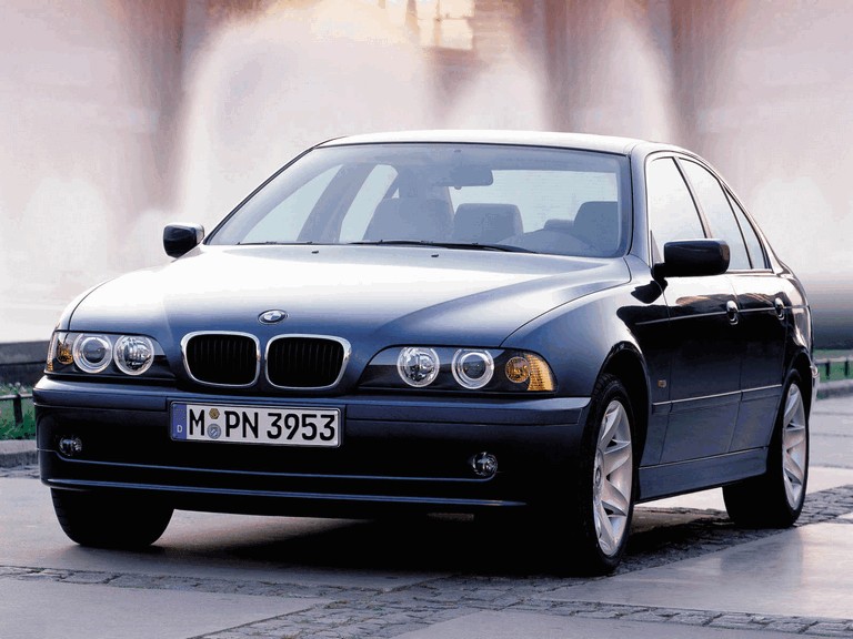 2000 BMW 525i ( E39 ) 260346