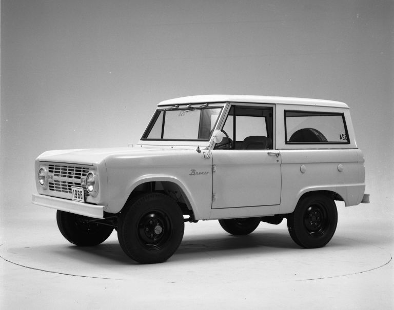 1966 Ford Bronco 592098