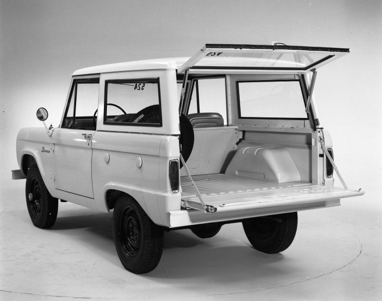 1966 Ford Bronco 592115