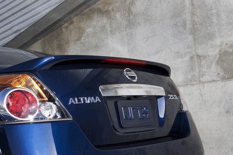 2010 Nissan Altima sedan 267656
