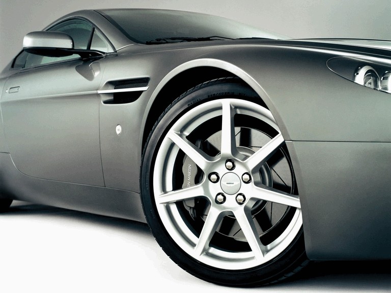 2005 Aston Martin V8 Vantage 203930