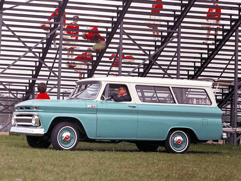1965 Chevrolet Suburban 286072