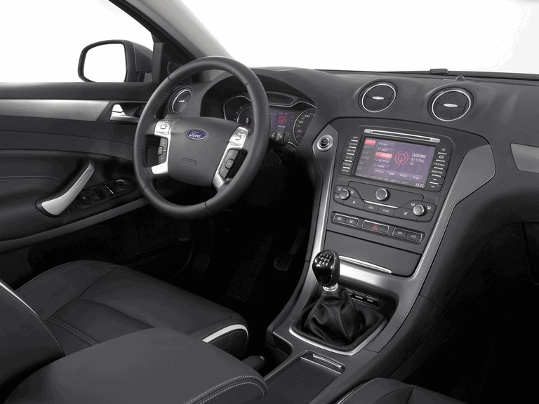 2010 Ford Mondeo hatchback 290344